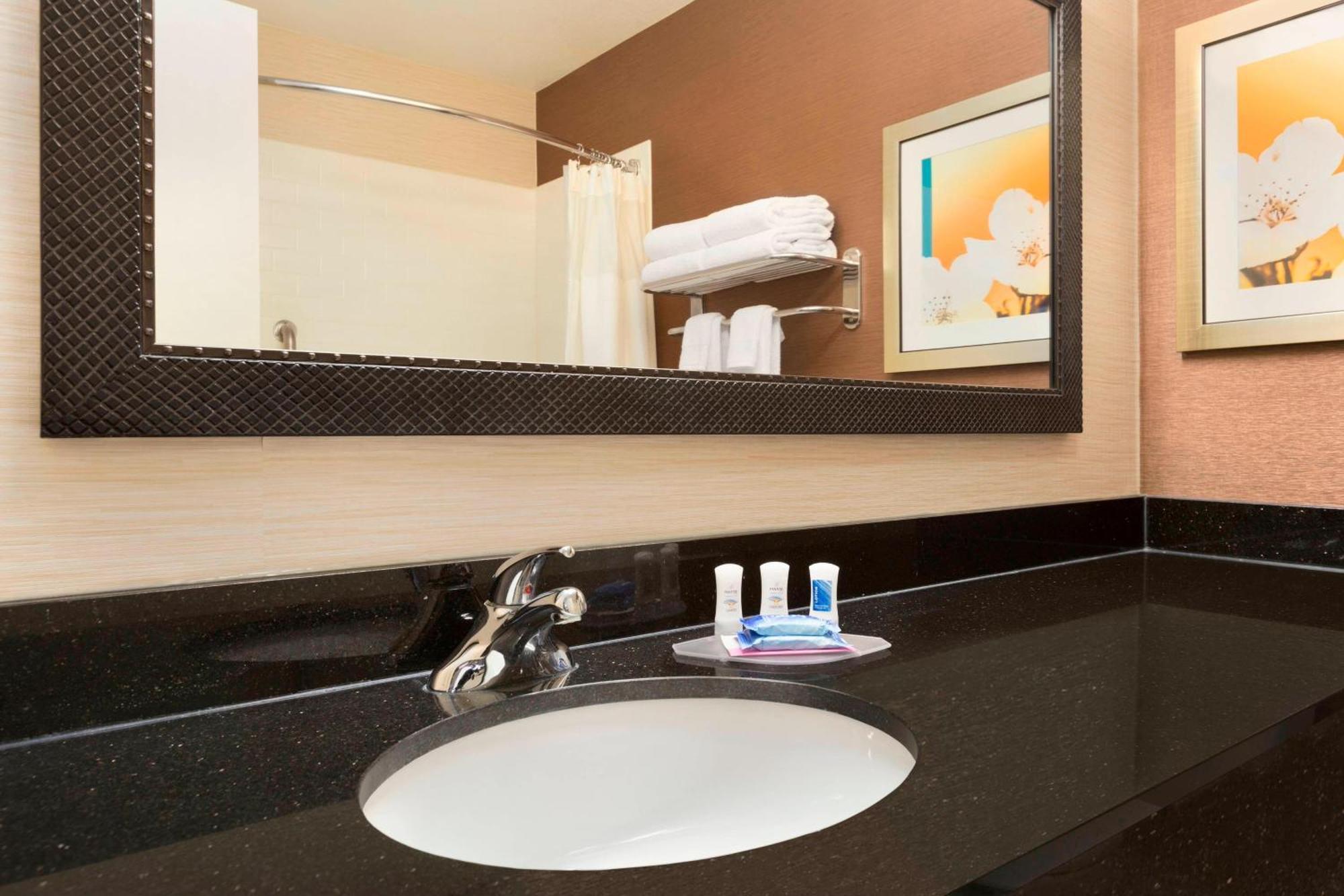 Fairfield Inn & Suites Midland Zewnętrze zdjęcie